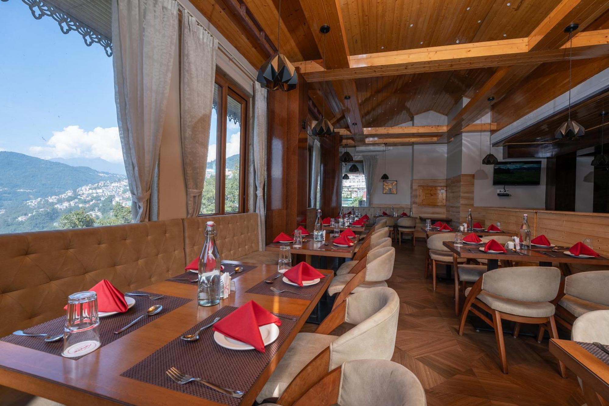 Summit Alpine Abode Hotel 5 Mins From Mg Marg Gangtok Exteriér fotografie